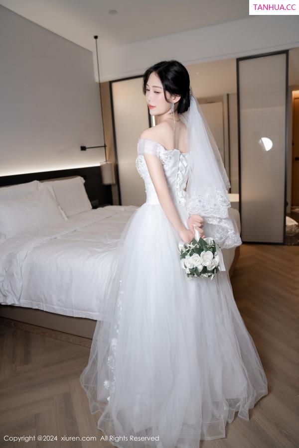 陈若依 抖娘利世 [XiuRen]高清写真图 2024.08.09 No.8998 利世 丝袜美腿第22张图片
